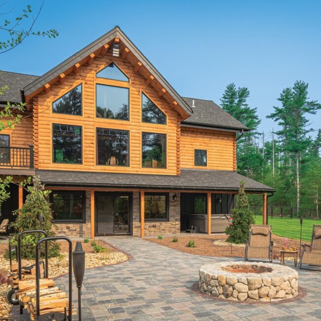 Grand Cabin with a Welcoming Stone Patio