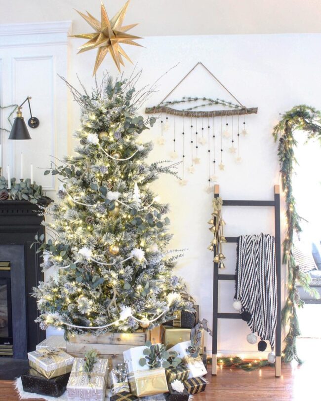 Soft Gold & Warm Tones for a Cozy Holiday Look