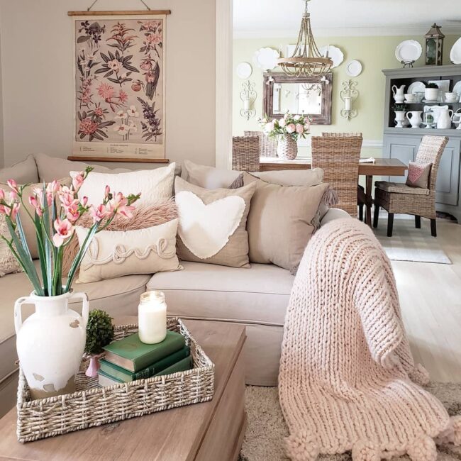Charming Vintage Decor in Soft Pinks