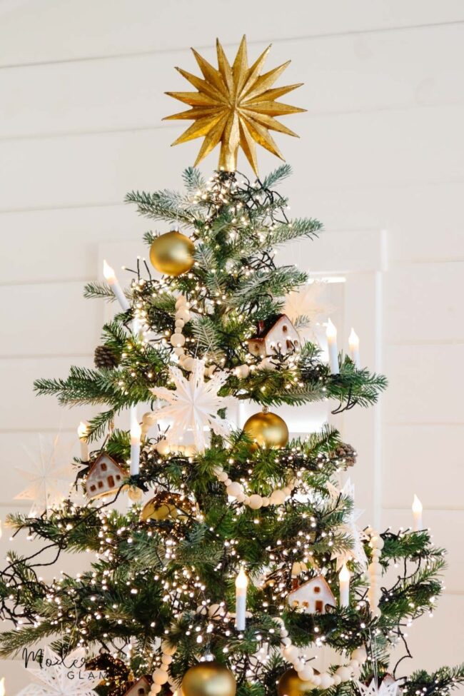 Gold & White Tree with a Cozy Nordic Vibe