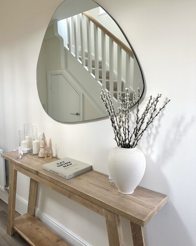 Minimalism with a Stylish Twist