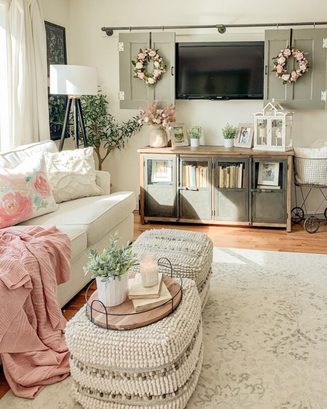 Charming Cottage Decor with Soft Pastels