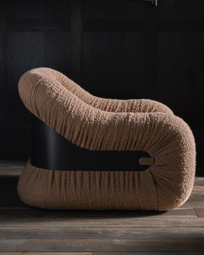 Curvaceous and Textured Elegance