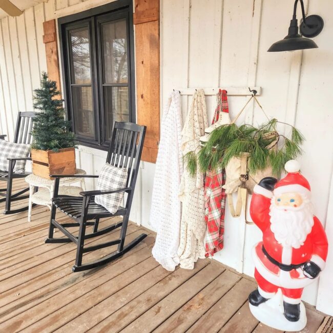 Santa-Inspired Decor with Rocking Chairs for Nostalgia