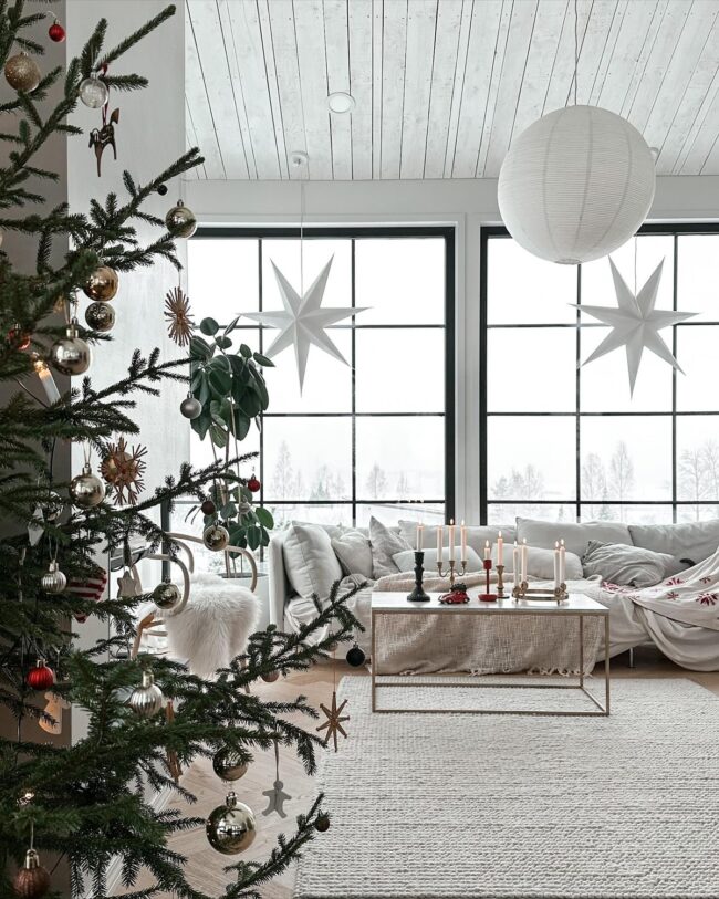 Paper Star Magic for a Scandinavian Living Room