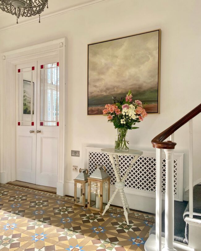 Vintage Floral Accents for a Nostalgic Feel