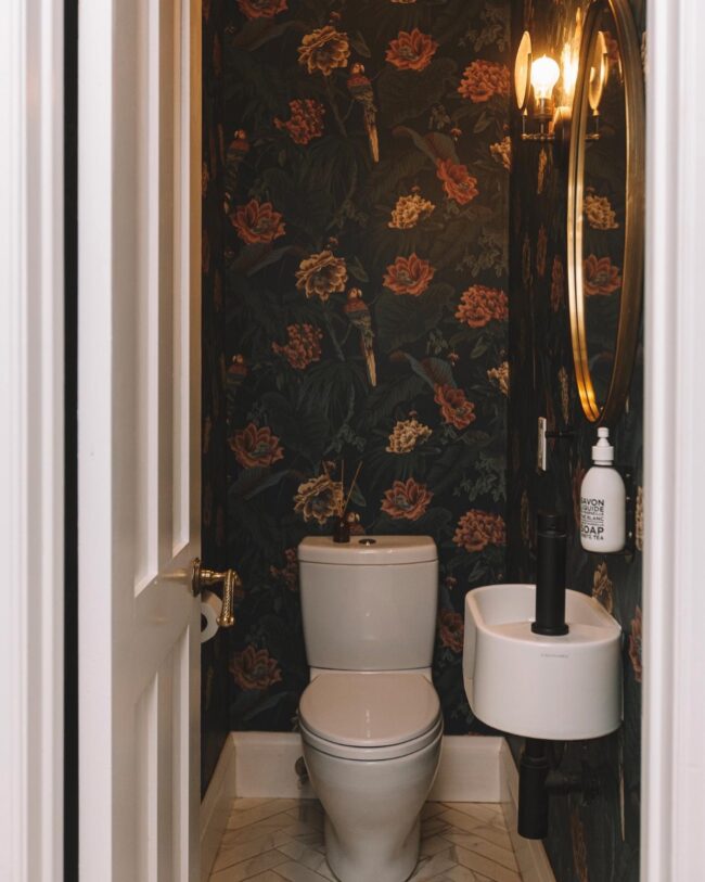 Floral Elegance in Dark Tones